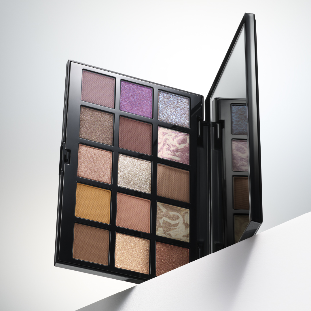 “LOCK THE BEST MOMENTS” 15th ANNIVERSARY EYESHADOW PALETTE
